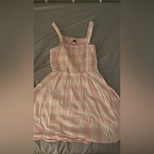 Spring checkered pink and white dress